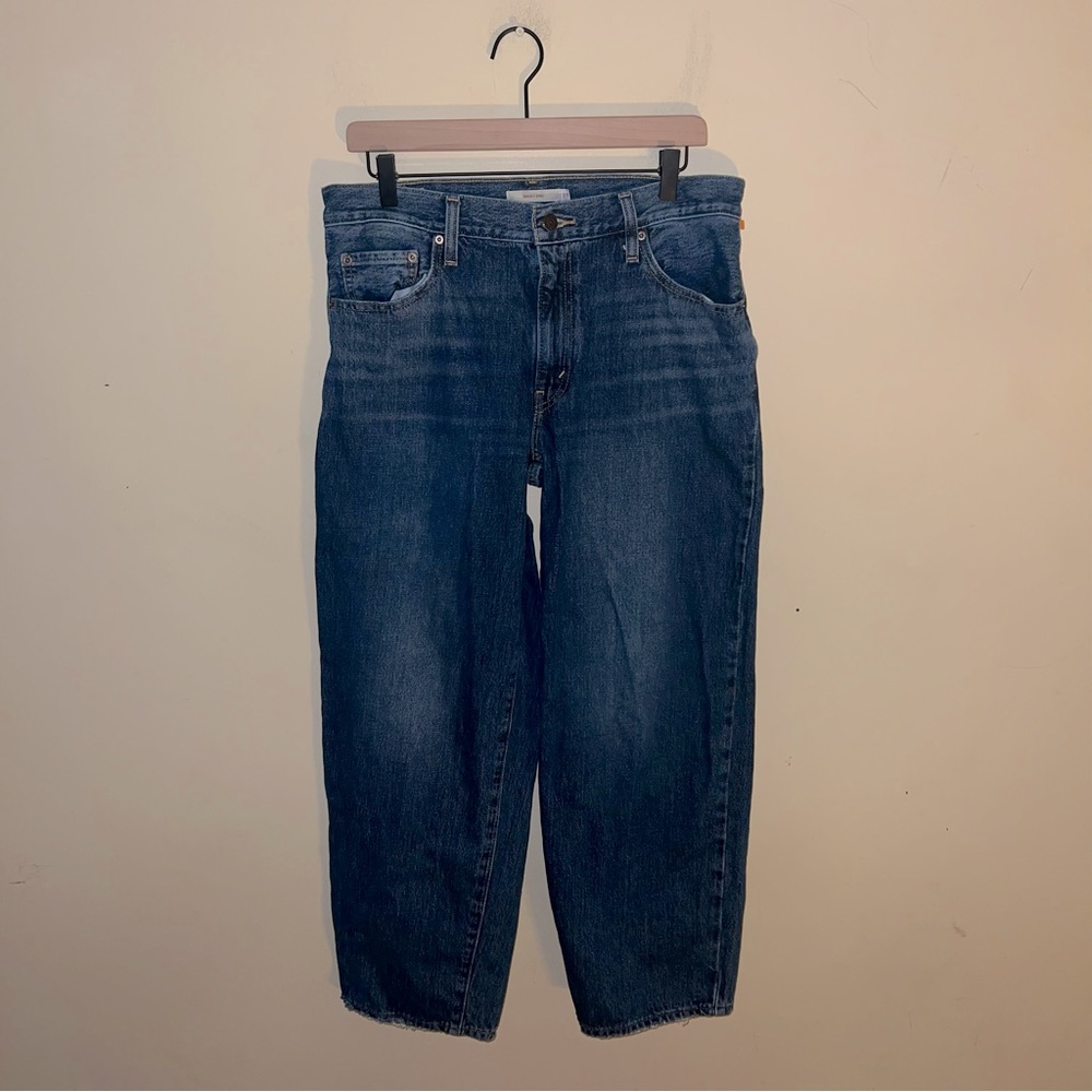LEVIS baggy dad style jeans 29